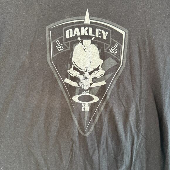 Oakley Shirt Mens XL Black Skull Logo Retro Y2K Tshirt Crewneck Casual - Picture 3 of 10